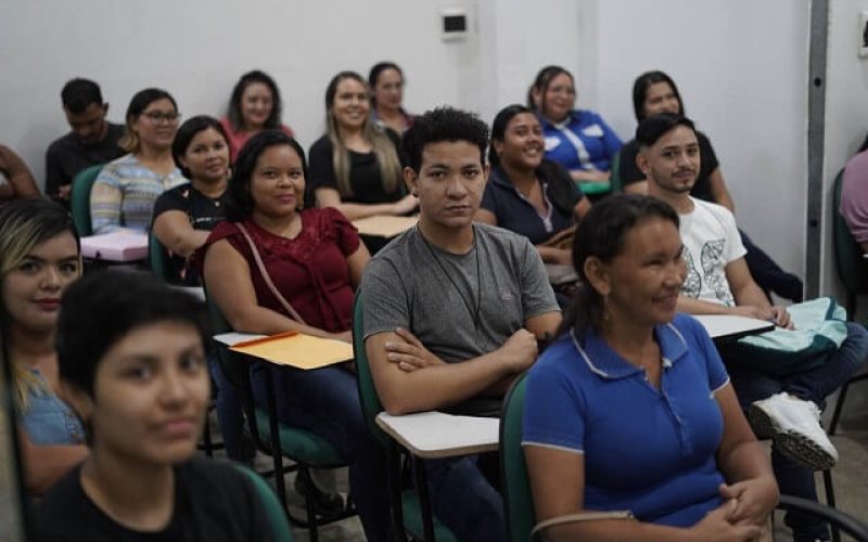 Governo do Amazonas oferece 140 vagas de cursos profissionalizantes