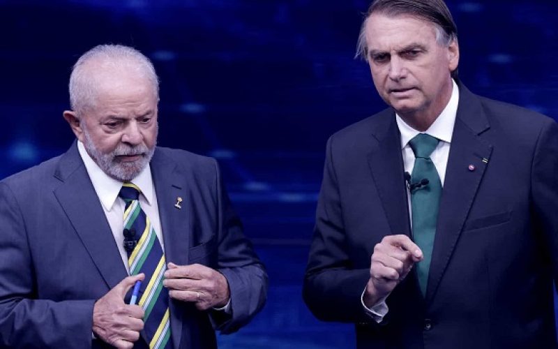 Lula e Bolsonaro travam duelo sobre Covid, corrupção e fake news em debate