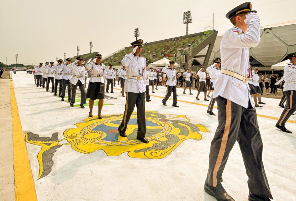 Desfile dos Colégios Militares da Polícia Militar do Amazonas reúne mais de 4 mil pessoas no Sambódromo