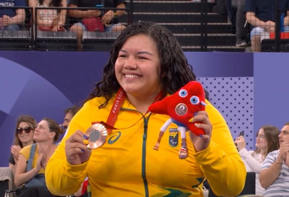 Amazonense Maria de Fátima brilha e conquista medalha de bronze nas Paralimpíadas de Paris