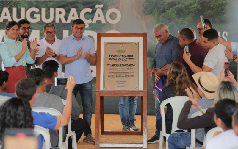 Wilson Lima entrega ramal do Uga-Uga asfaltado e projeta pavimentação de 170 quilômetros de ramais a partir de 2023