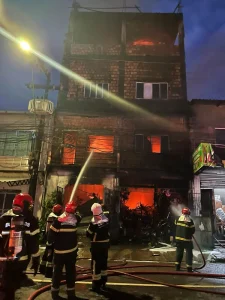 Corpo De Bombeiros Combate Incêndio De Grande Proporção Em Edificação De Quatro Andares No Bairro Nova Cidade