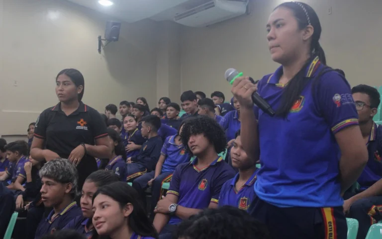 AÇÃO “JORNALISMO NA ESCOLA” É CONSIDERADA COMO UM SUCESSO POR ESTUDANTES E PROFESSORES DO CETI