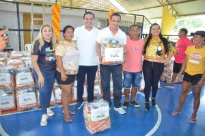 Prefeitura De Parintins Conclui Ajuda Humanitária Para Famílias Da Região Do Tracajá