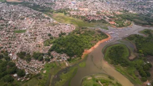 Vista Aérea Dos Bairros Itaúnas Em Parintins