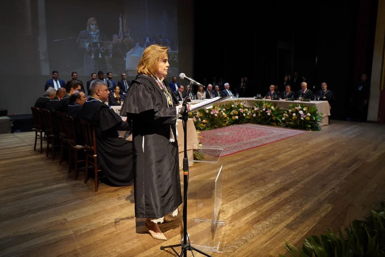 Autoridades Prestigiam A Posse Da Nova Presidente Do Tce Am