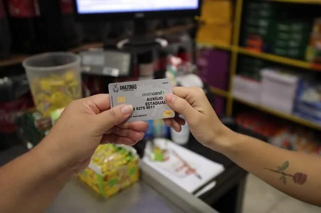 Wilson Lima Antecipa Pagamento De Agosto Aos Beneficiários