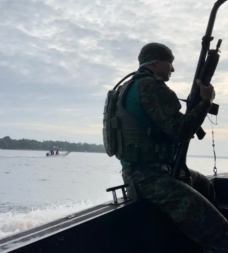 Bases fluviais reforçam o policiamento em comunidades ribeirinhas do Amazonas