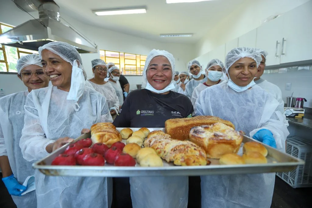 Beneficiárias do Prosamin+ fazem curso de padaria artesanal, como oportunidade para geração de renda