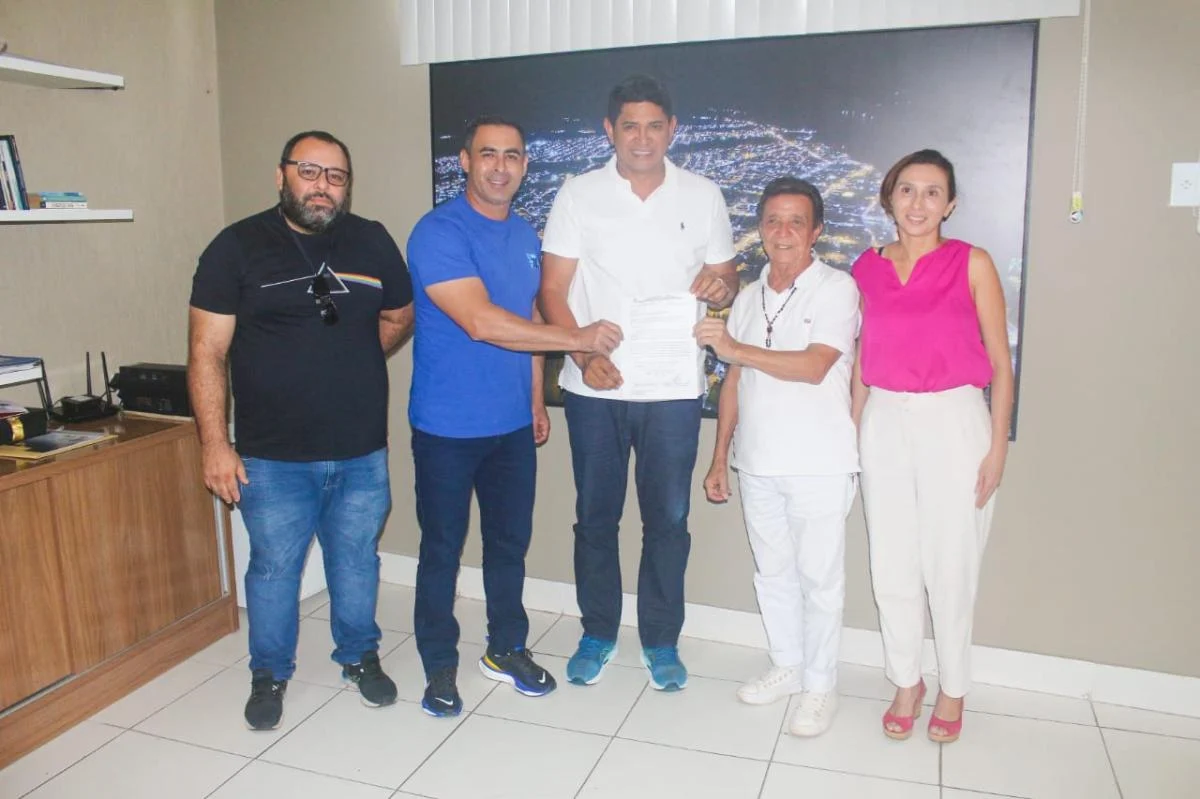 Bois Caprichoso E Garantido Farão Show No Bbb 24