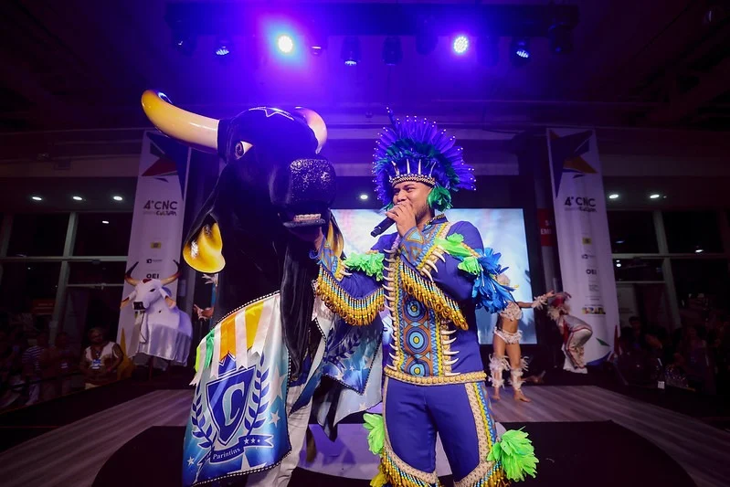 Caprichoso brinca de boi em Brasília na 4° Conferência Nacional de Cultura