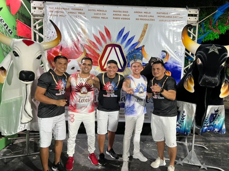 Caprichoso e Garantido celebram Encontro da Cores, em Parintins