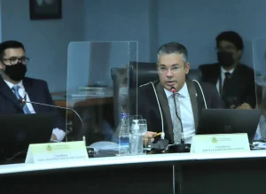 Cautelarmente, Conselheiro Do Tce Am Suspende Licitações No Interior Do Estado