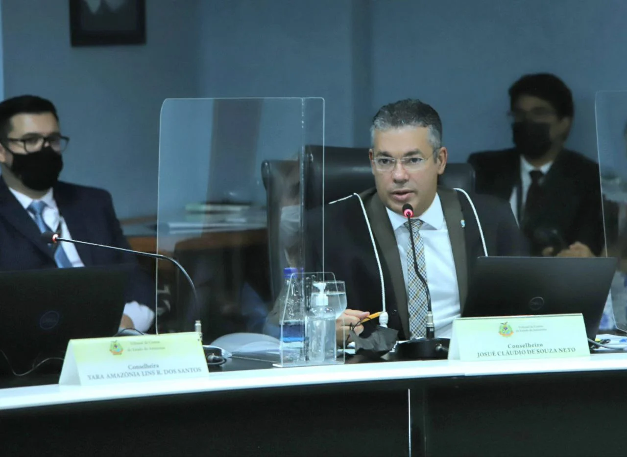 Cautelarmente, Conselheiro Do Tce Am Suspende Licitações No Interior Do Estado