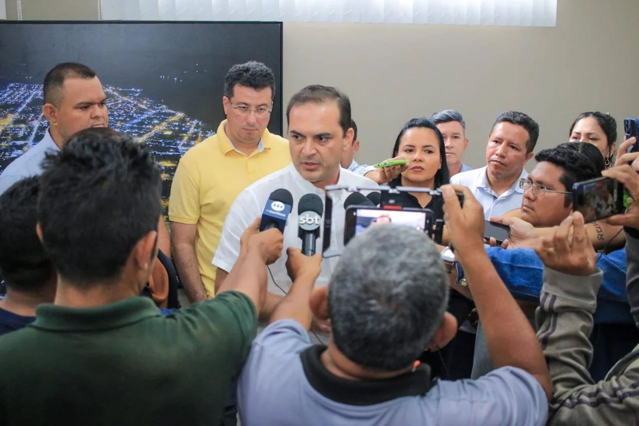 Com assinatura de Decreto, Prefeitura de Parintins fará pagamento de precatórios do FUNDEF 20 Com assinatura de Decreto, Prefeitura de Parintins fará pagamento de precatórios do FUNDEF