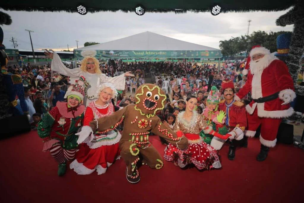 Com ‘Natal Itinerante’, Governo do Amazonas faz a alegria de 3,5 mil crianças na zona leste 9 Com ‘Natal Itinerante’, Governo do Amazonas faz a alegria de 3,5 mil crianças na zona leste