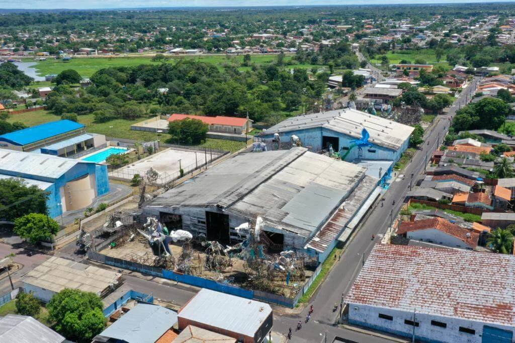 Com Parte De Dívida Paga Em 2019, Justiça Suspende Leilão Do Galpão Do Caprichoso