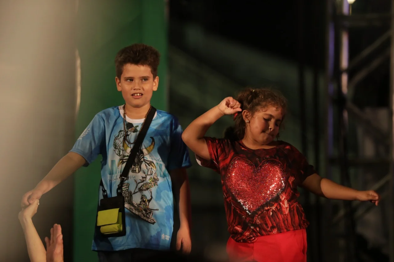 Confira regras de entrada de crianças e adolescentes no Bumbódromo de Parintins