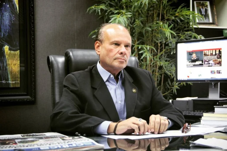 Conselheiro do TCE-AM determina suspensão de dez pregões presenciais de Autazes