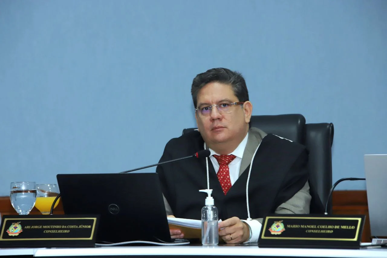 Conselheiro Do Tce Am Suspende Pregão Da Semad Para Serviços De Instalação De Ar Condicionados