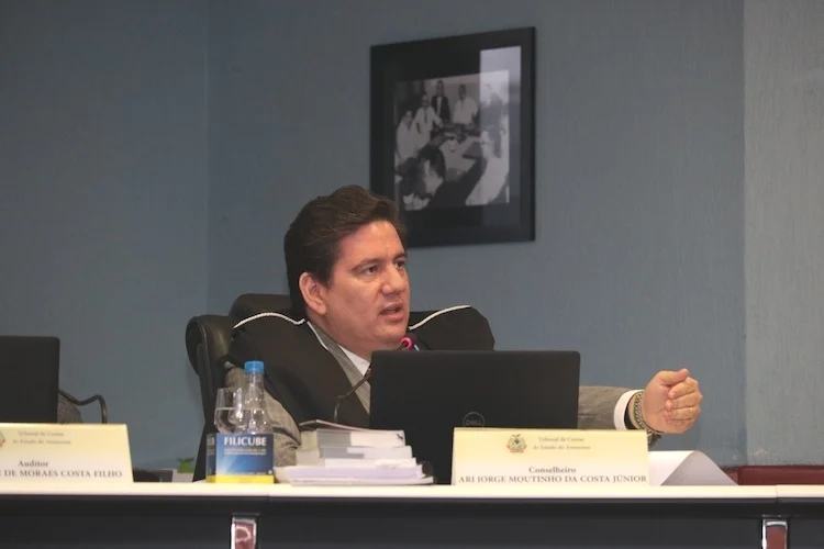 Conselheiro Do Tce Am Suspende Shows De Artistas Nacionais Em Borba