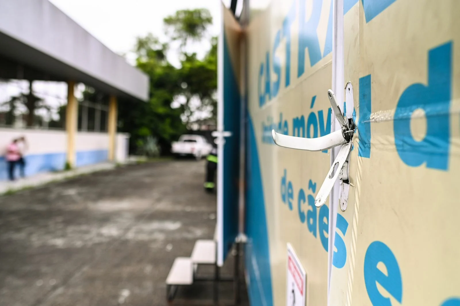 Deputada Joana Darc denuncia atentado a unidade de Castramóvel, na zona Norte