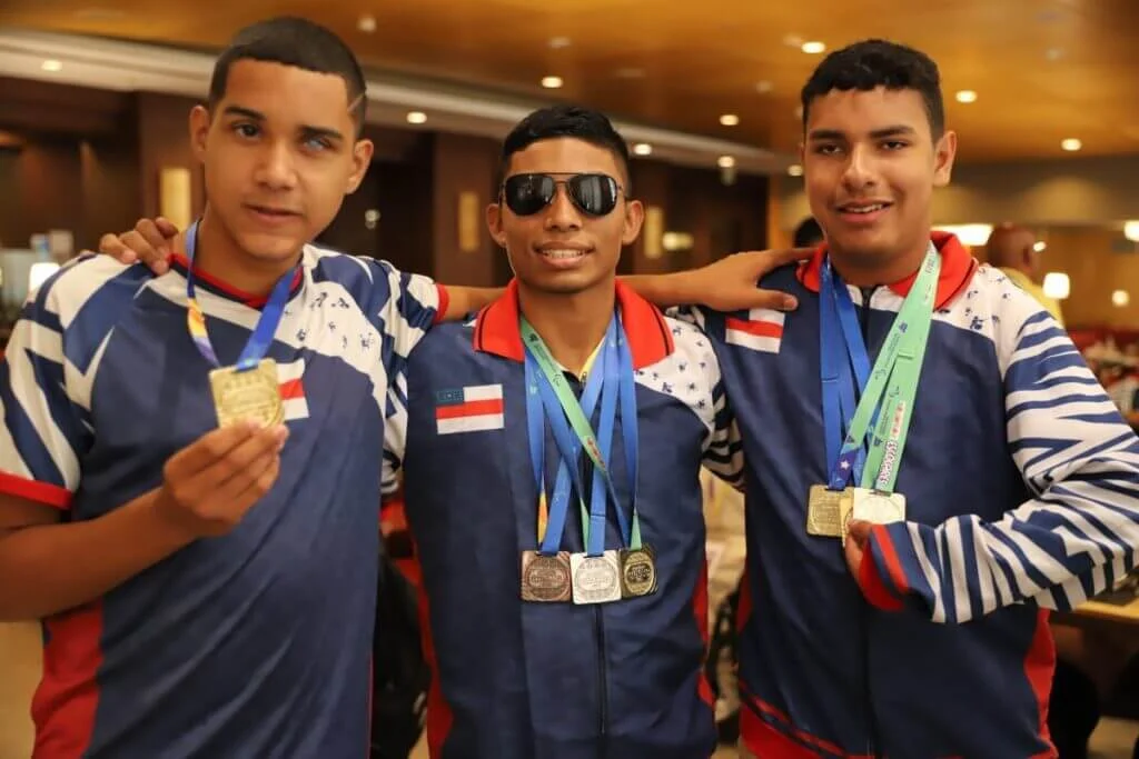 Em 2023, mais de 350 alunos da rede estadual representaram o Amazonas em competições esportivas e pedagógicas 4 Em 2023, mais de 350 alunos da rede estadual representaram o Amazonas em competições esportivas e pedagógicas