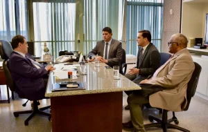 Prefeito De Parintins, Bi Garcia (ub)