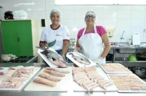 Em Manacapuru, Sepror capacita mulheres com curso de beneficiamento de pescado