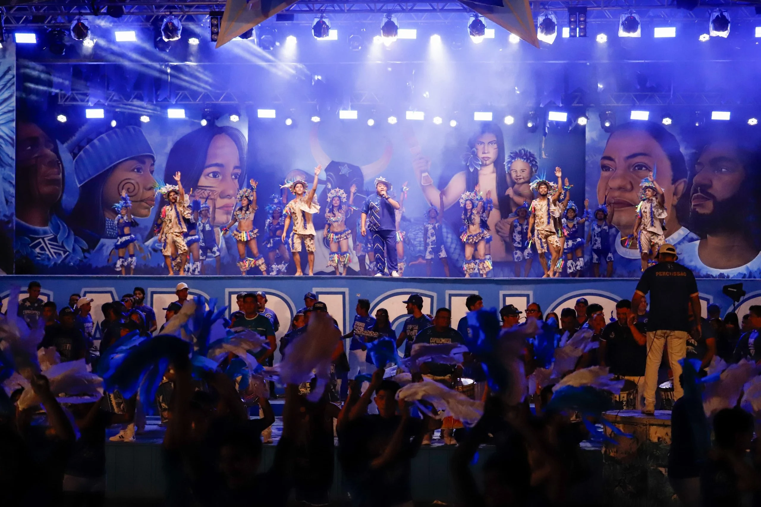 Em noite de homenagem, Boi Caprichoso celebra Arlindo Júnior