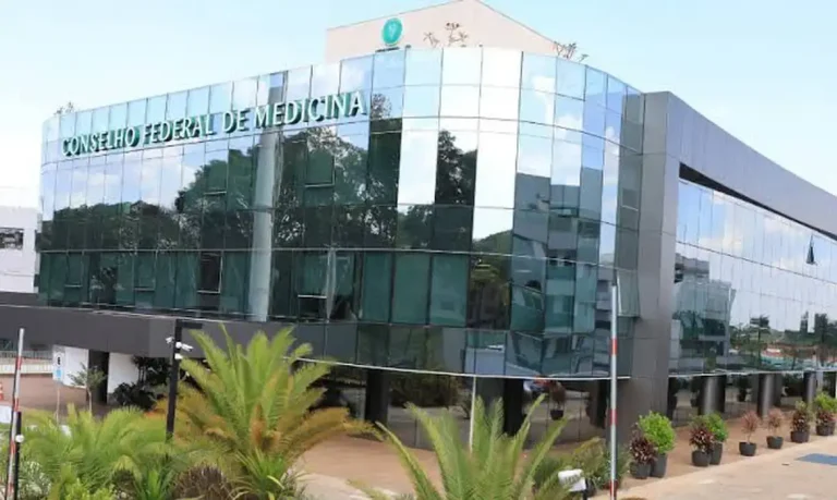 Fachada Do Conselho Federal De Medicina (cfm)