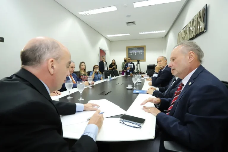 Escola De Contas Do Tce Am Irá Oferecer Cursos De Pós Graduação Em Relações Institucionais E Compliance