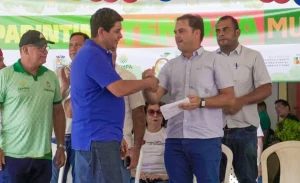 “Eu vou comandar caminhadas, vou carregar bandeira”, afirma Bi Garcia sobre apoio a Mateus Assayag à Prefeitura de Parintins