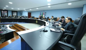 Ex Gestores Da Central De Medicamentos São Multados Pelo Tce Am