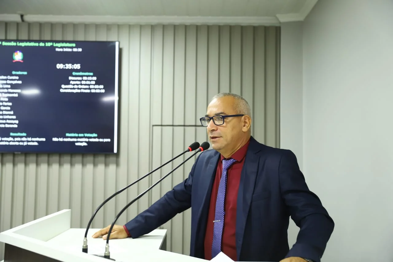 Fernando Menezes solicita melhoria na rede de iluminação pública nas áreas dos bairros Paulo Corrêa e União 2 Fernando Menezes solicita melhoria na rede de iluminação pública nas áreas dos bairros Paulo Corrêa e União