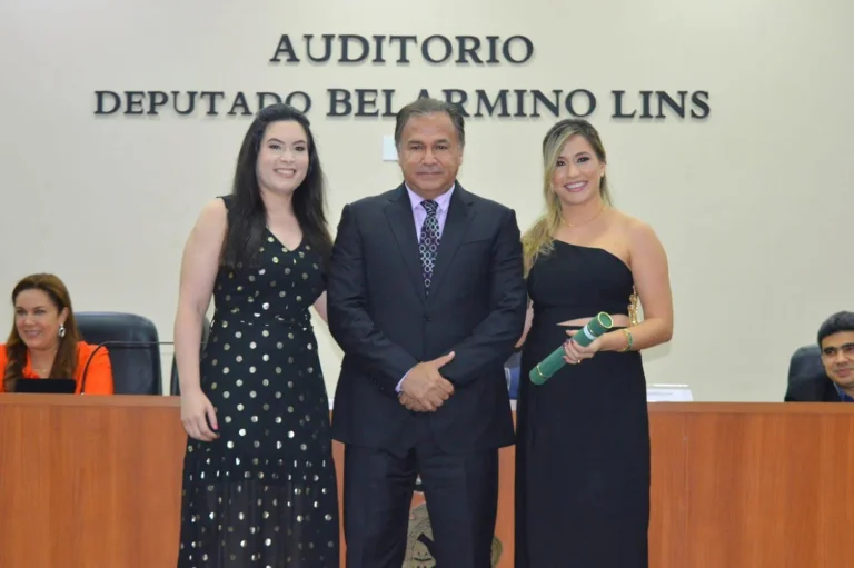 Fundação Hospital Adriano Jorge Forma 19 Novos Médicos