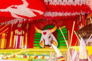 Garantido sai na frente e anuncia entrada de artistas em galpão para Festival de Parintins 2023