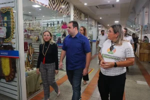 Governador em exercício, Roberto Cidade, visita Sine Amazonas e destaca ampliação de vagas de emprego em 2024
