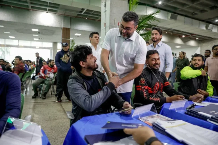 Governador Wilson Lima aponta valorização de mototaxistas e motofretistas com liberação de crédito