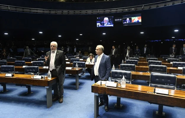 Governo vai revogar decretos que modificam marco do saneamento e apresentar novo texto 36 Governo vai revogar decretos que modificam marco do saneamento e apresentar novo texto