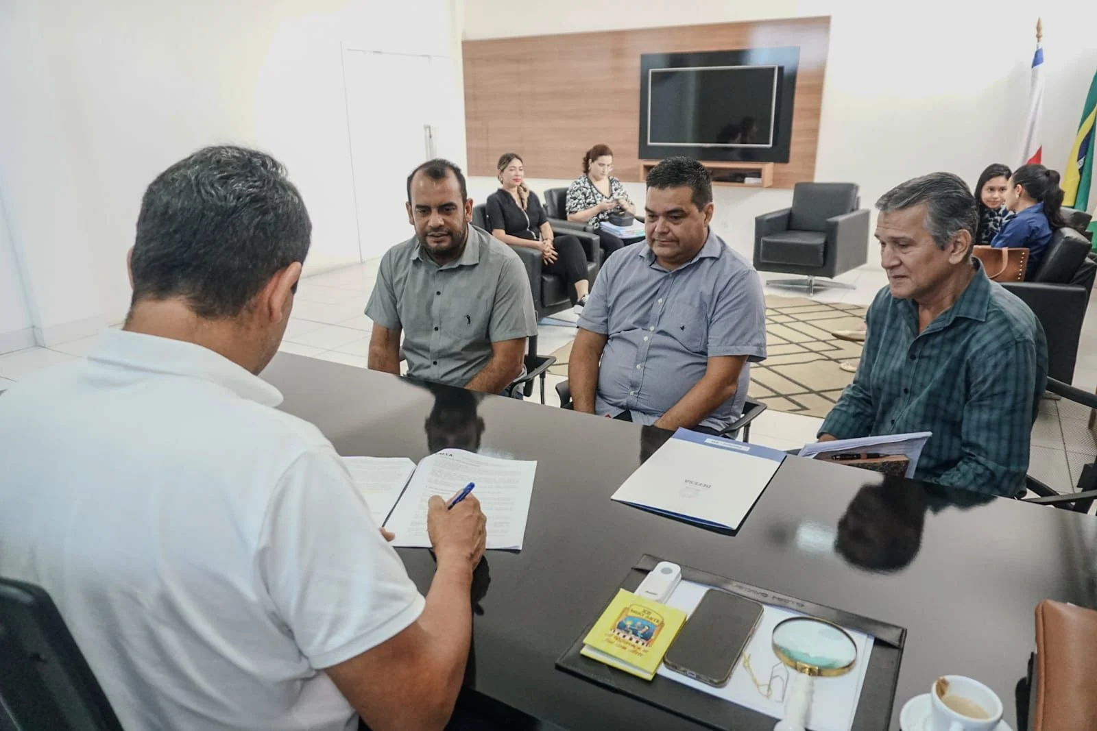Infraestrutura: Prefeitura de Parintins e Caixa Econômica assinam convênio de R$ 71 milhões