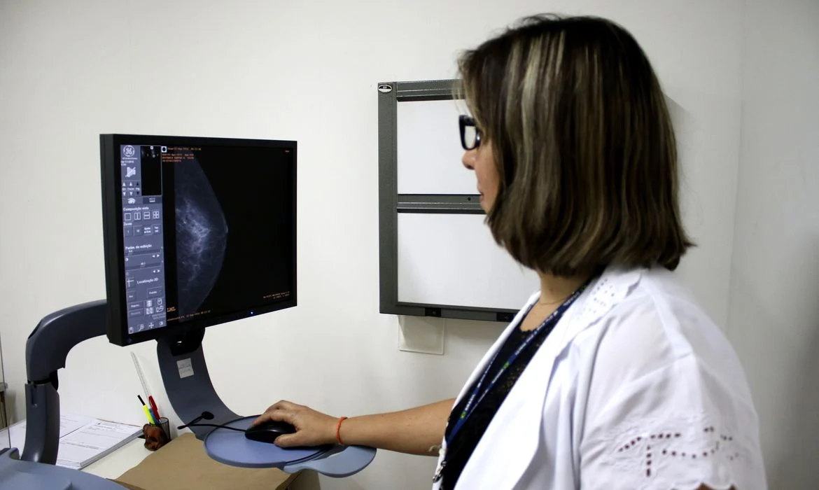Lei Que Amplia Prevenção De Câncer Em Mulheres Pelo Sus é Sancionada