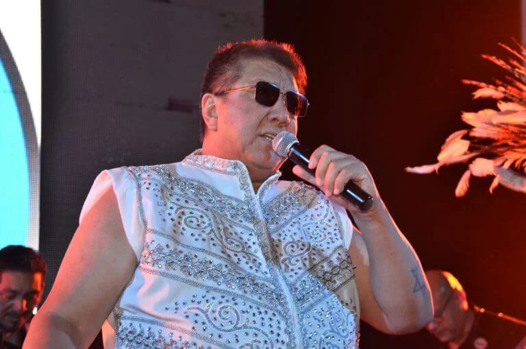 Live Show de David Assayag terá a presença de Patrick Araújo e Márcia Novo 6 Live Show de David Assayag terá a presença de Patrick Araújo e Márcia Novo