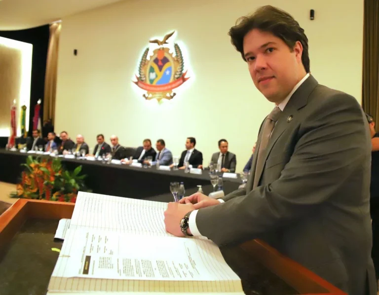 Luis Fabian Barbosa Toma Posse Como Conselheiro Do Tce Am