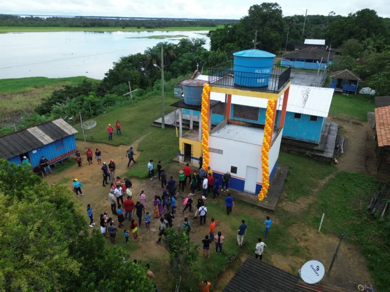 Mais de 1.200 pessoas passam a ter acesso à água potável na zona rural de Parintins