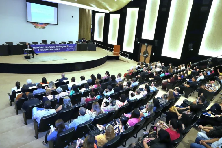 Mais De 200 Pessoas Participam De Palestra E Visita Guiada Ao Museu Do Tce Am Promovidas Pela Escola De Contas