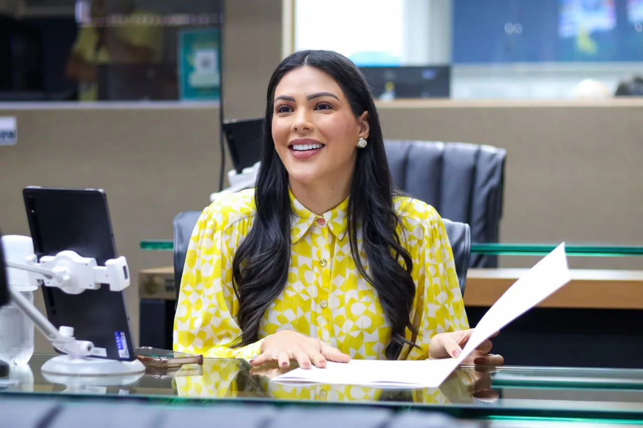 Mayra Dias propõe programa de voluntariado ambiental e reforça protagonismo do Amazonas na COP 30 15 Mayra Dias propõe programa de voluntariado ambiental e reforça protagonismo do Amazonas na COP 30
