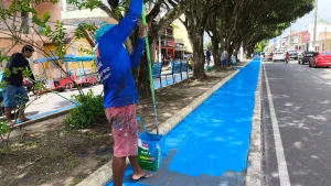 Pinturas das Praças e Meios-Fios de Parintins são concluídas para Carnailha