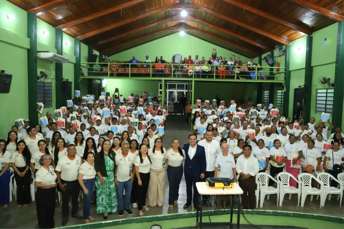 Prefeitura De Parintins Promove Aula Inaugural Do Programa Brasil Alfabetizado