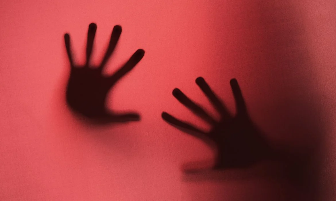 Crimes Contra Criança E Adolescente